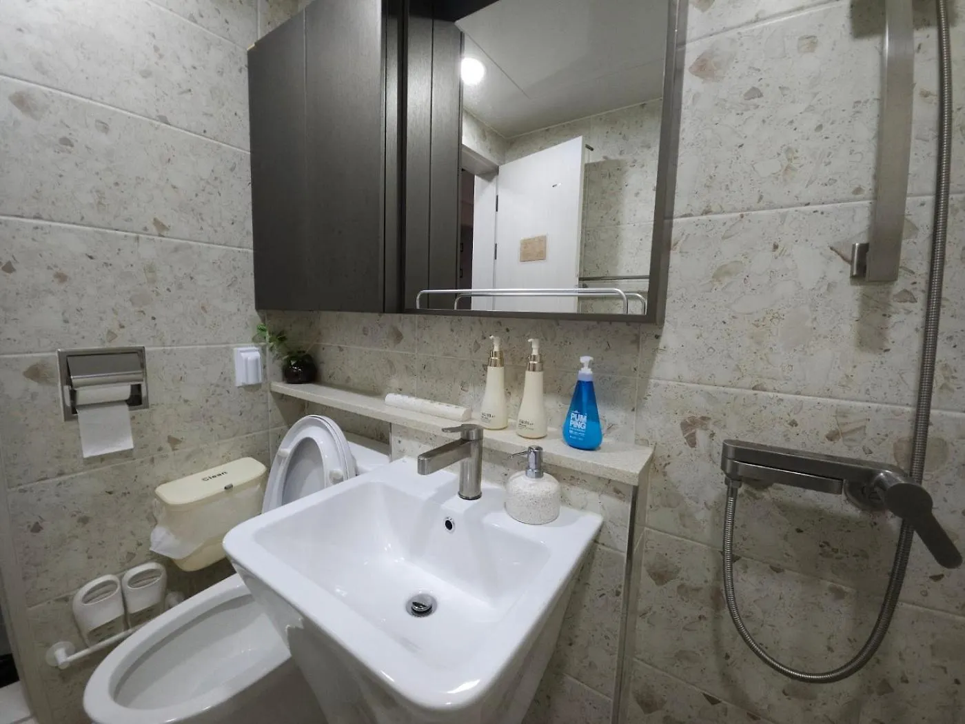 Present In Suseo Bed & Breakfast Seoul