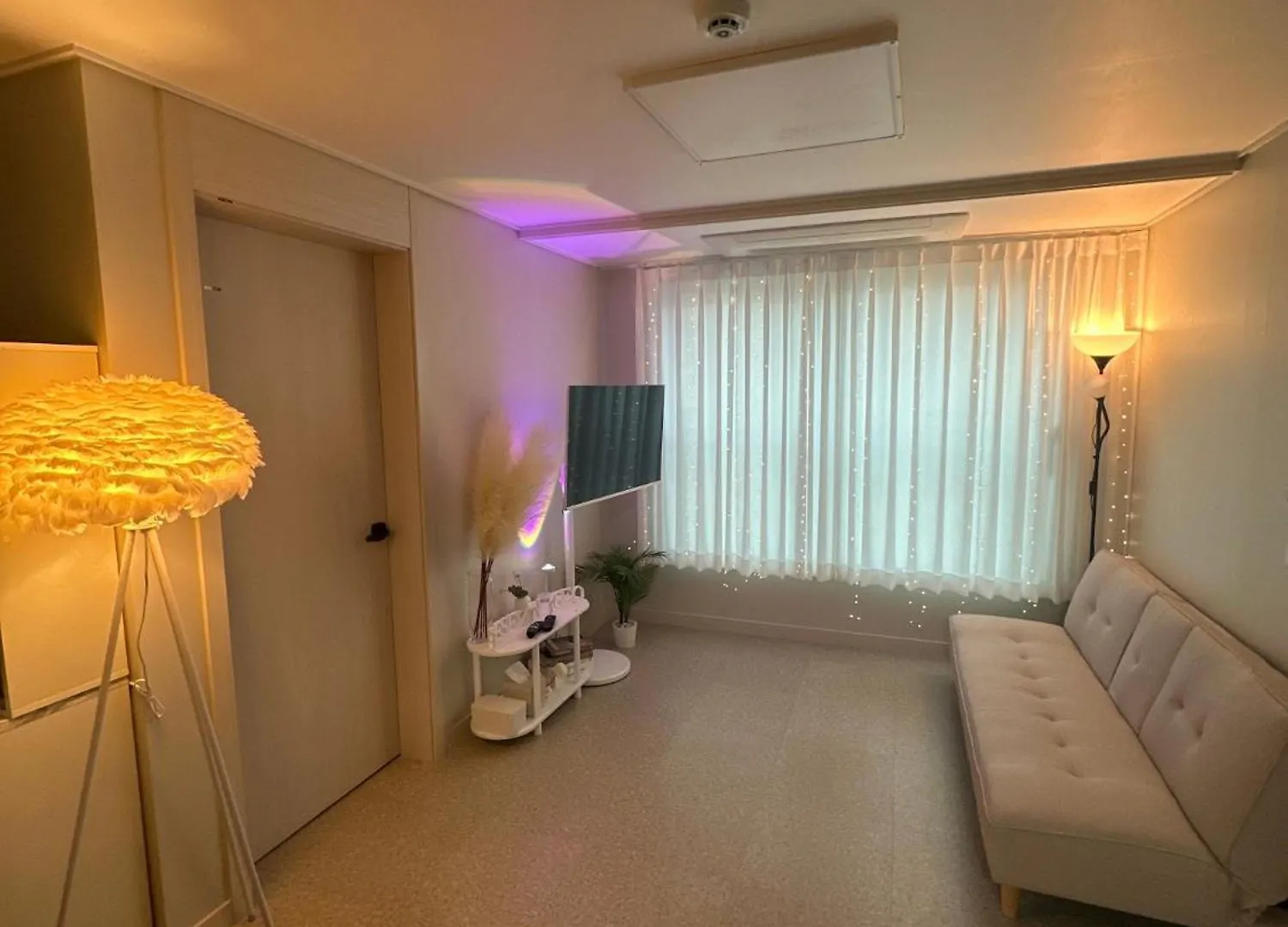Present In Suseo Bed & Breakfast Seoul South Korea